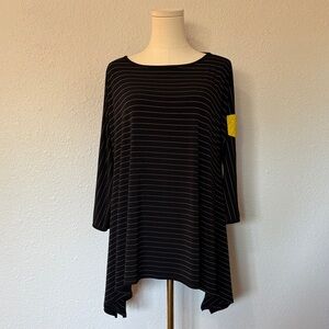 IC Collection Black & White Striped Pullover with Chartreuse Pocket size Small